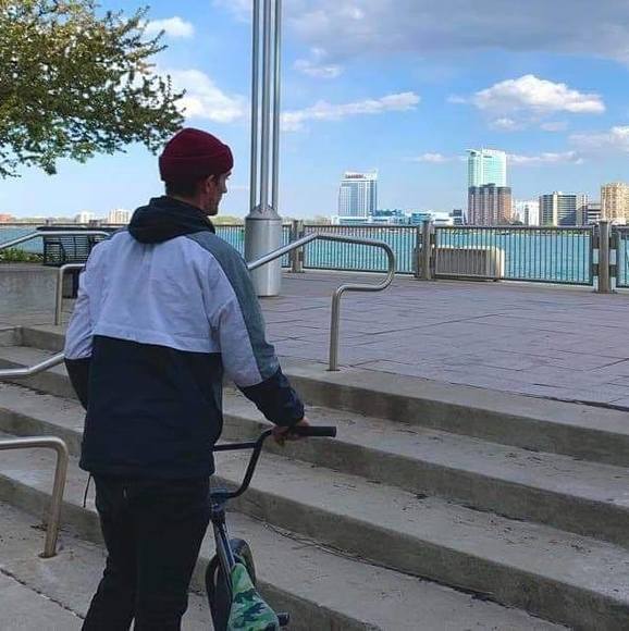 Meet your Posher, Jay - Picture 1 of 1